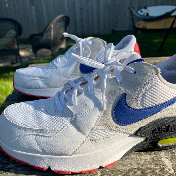 Nike Unisex Air Max White Blue Red Sneakers Like New Condition - Picture 2 of 9